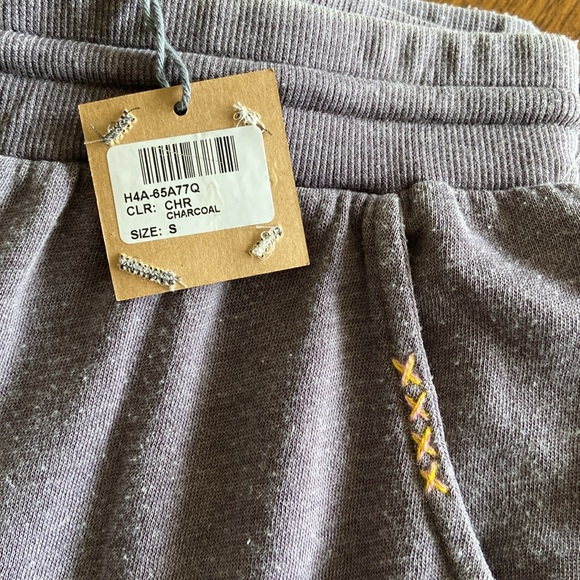 NWT Hello Nite Washed Grey Relaxed Pull On Pants Women's small - Picture 7 of 7